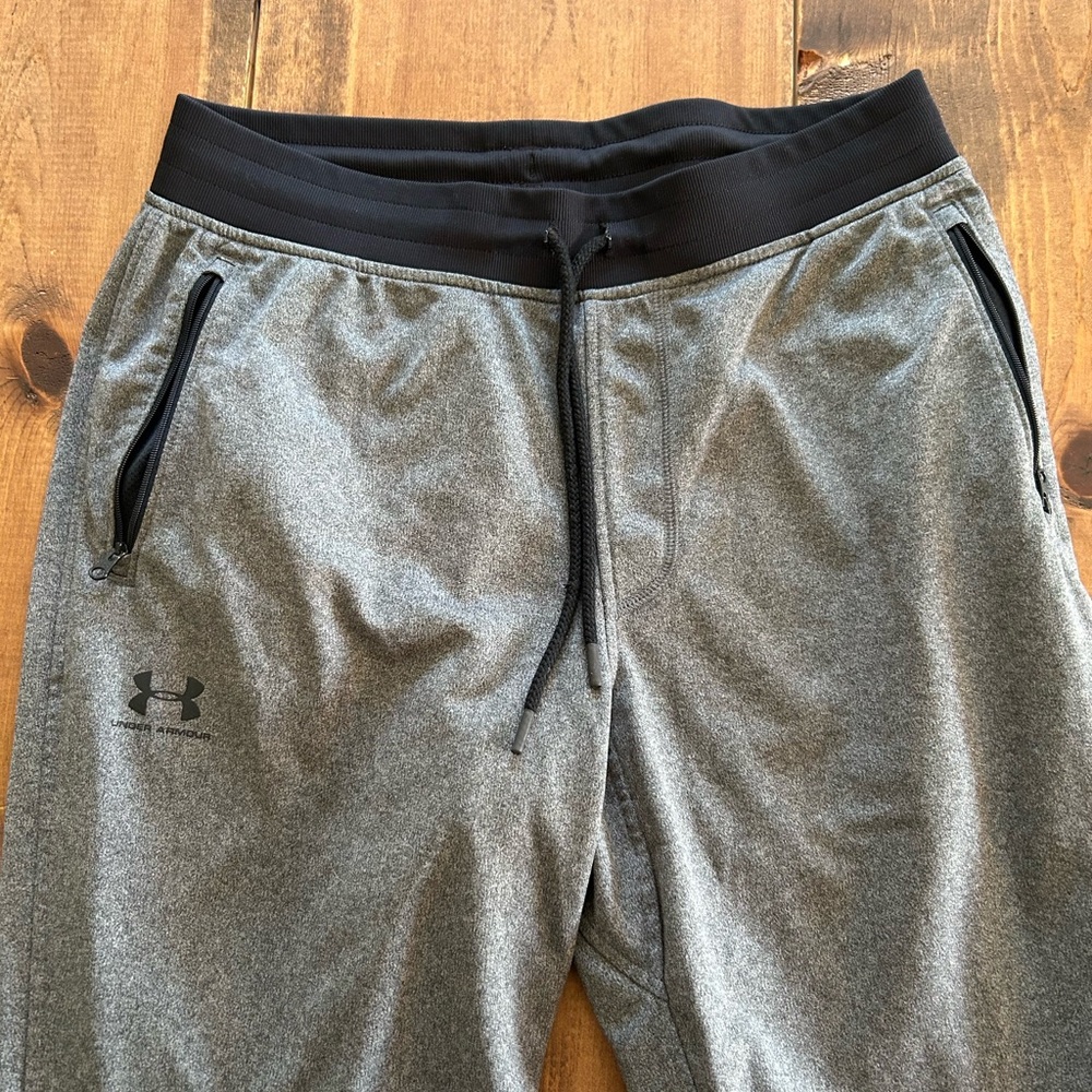Under Armour Heather Gray Sweatpants with Black Trim